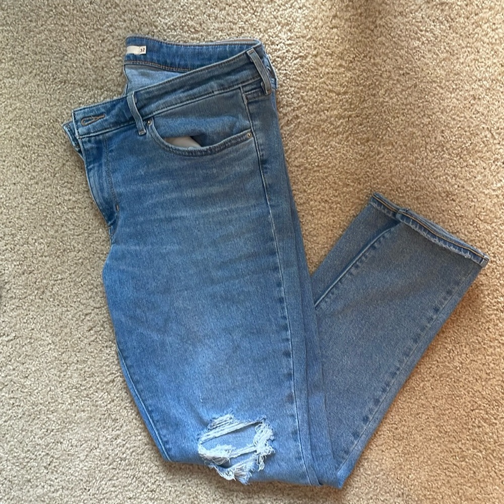 Levi 711 skinny jean size 32